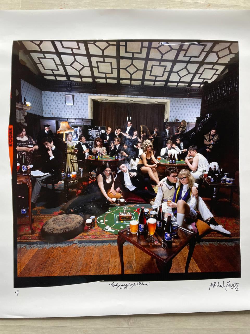 Tiddlywinks Crystal Palace, photo prise pour publicité Whitbread Ale, fête étudiante avec consommation de bière, par Michael Joseph.