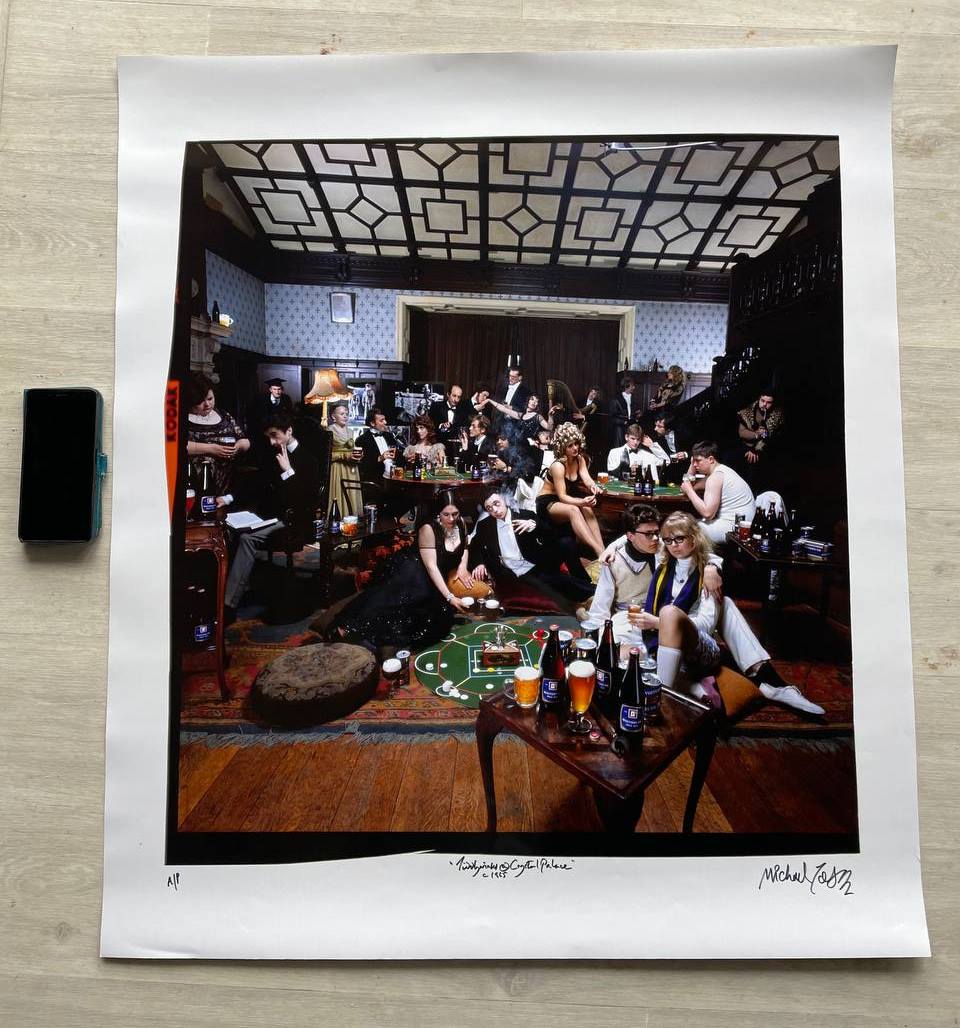 Tiddlywinks Crystal Palace, photo prise pour publicité Whitbread Ale, fête étudiante avec consommation de bière, par Michael Joseph.