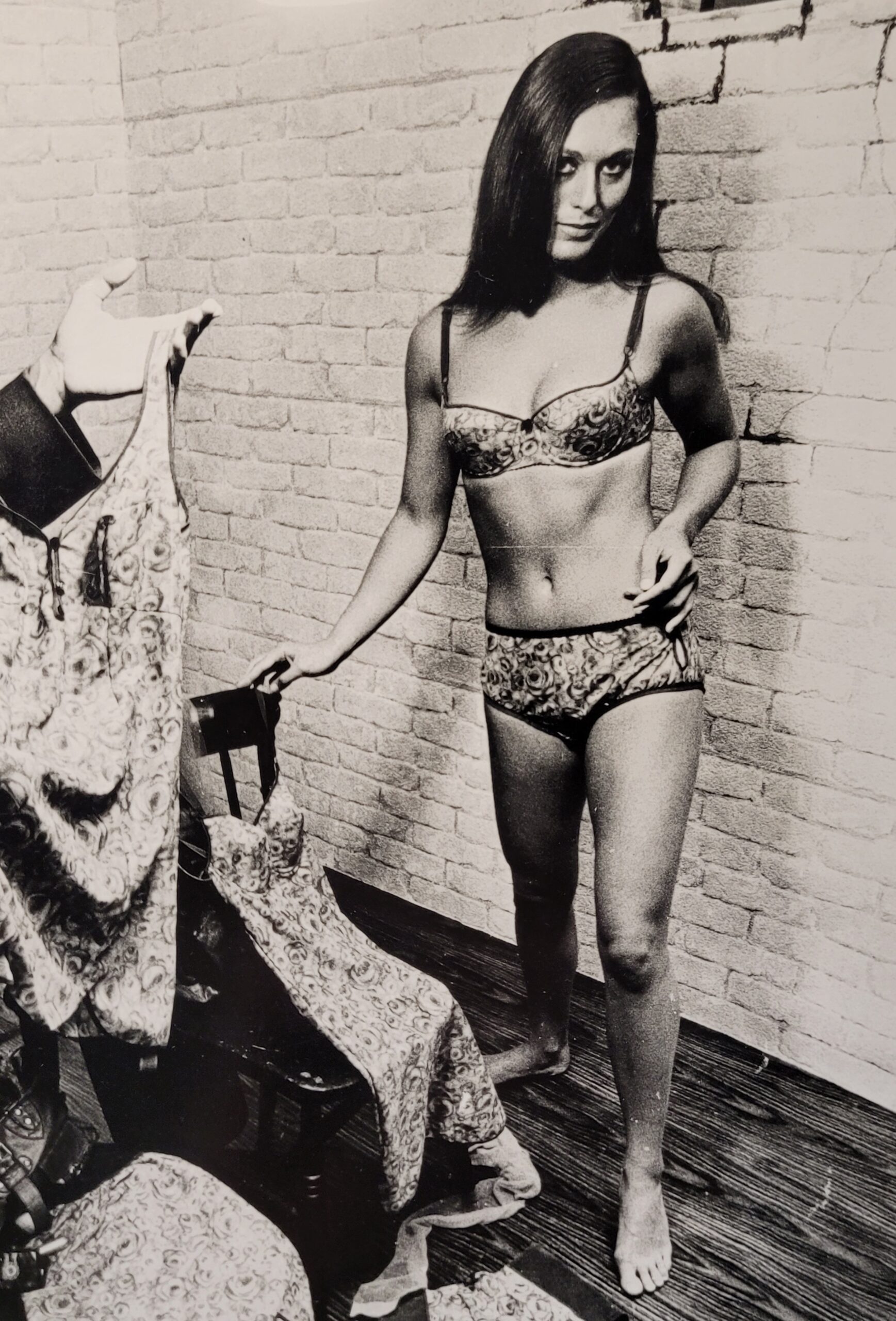 Triumph prison lady, underwear to be arrested in, classic gender stereotype advert by Michael Joseph