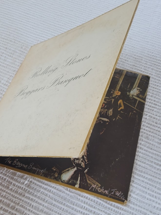 Album Vinyl Beggars Banquet - signé par le photographe, musique par les Rolling Stones, photo prise à Sarum Chase