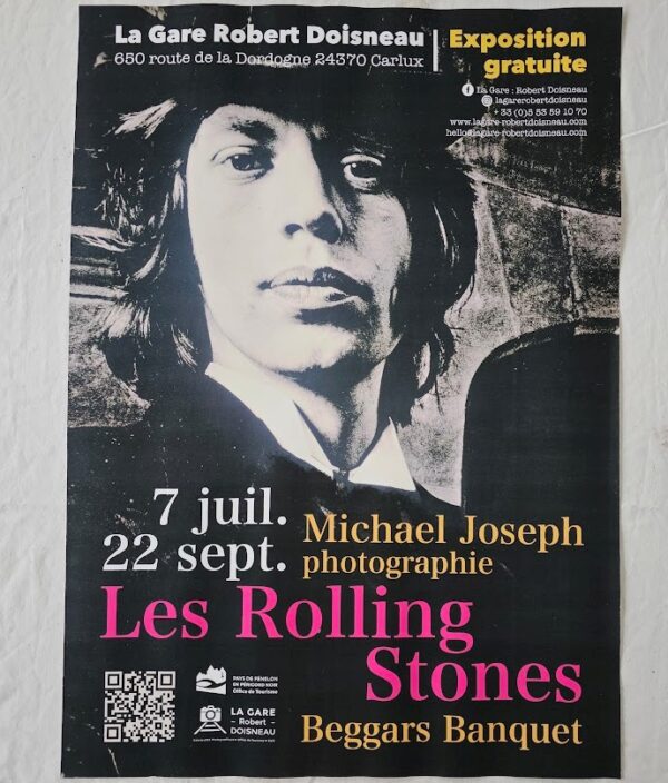 Grande affiche pour l'exposition Gare Robert Doisneau été 2024, shooting par Michael Joseph Rolling Stones Beggars Banquet, incorporant Mick Jagger