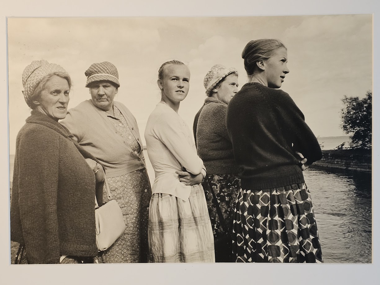 Five swedish women waiting, test print from the sixties by Michael Joseph