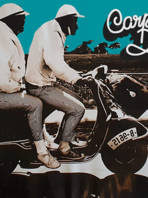 Bike rider Magnet, Motards Monochromes avec Carpe Diem écrit sur ciel bleu