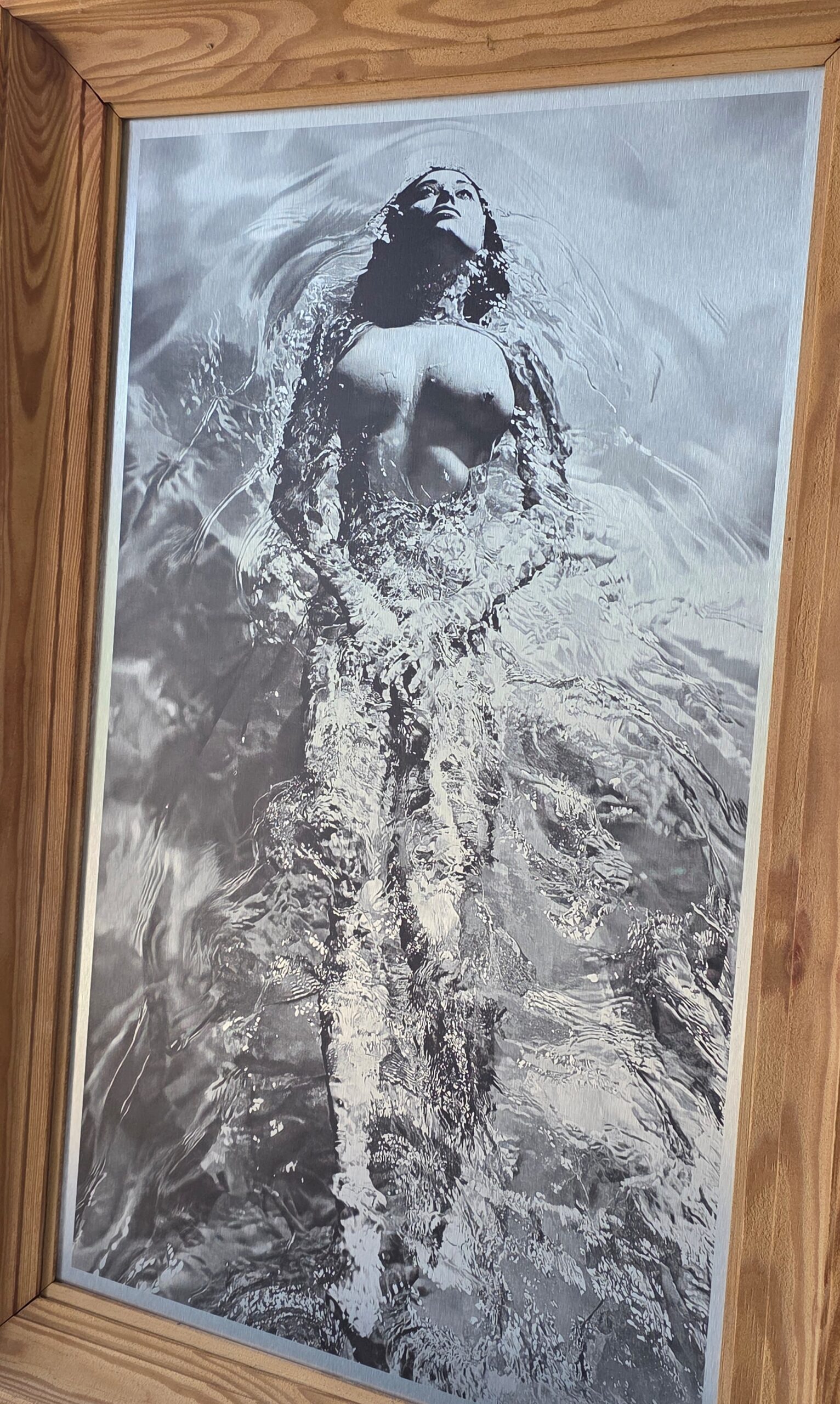 Solo Swimmer, Tirage sur aluminium par Michael Joseph – Image 6