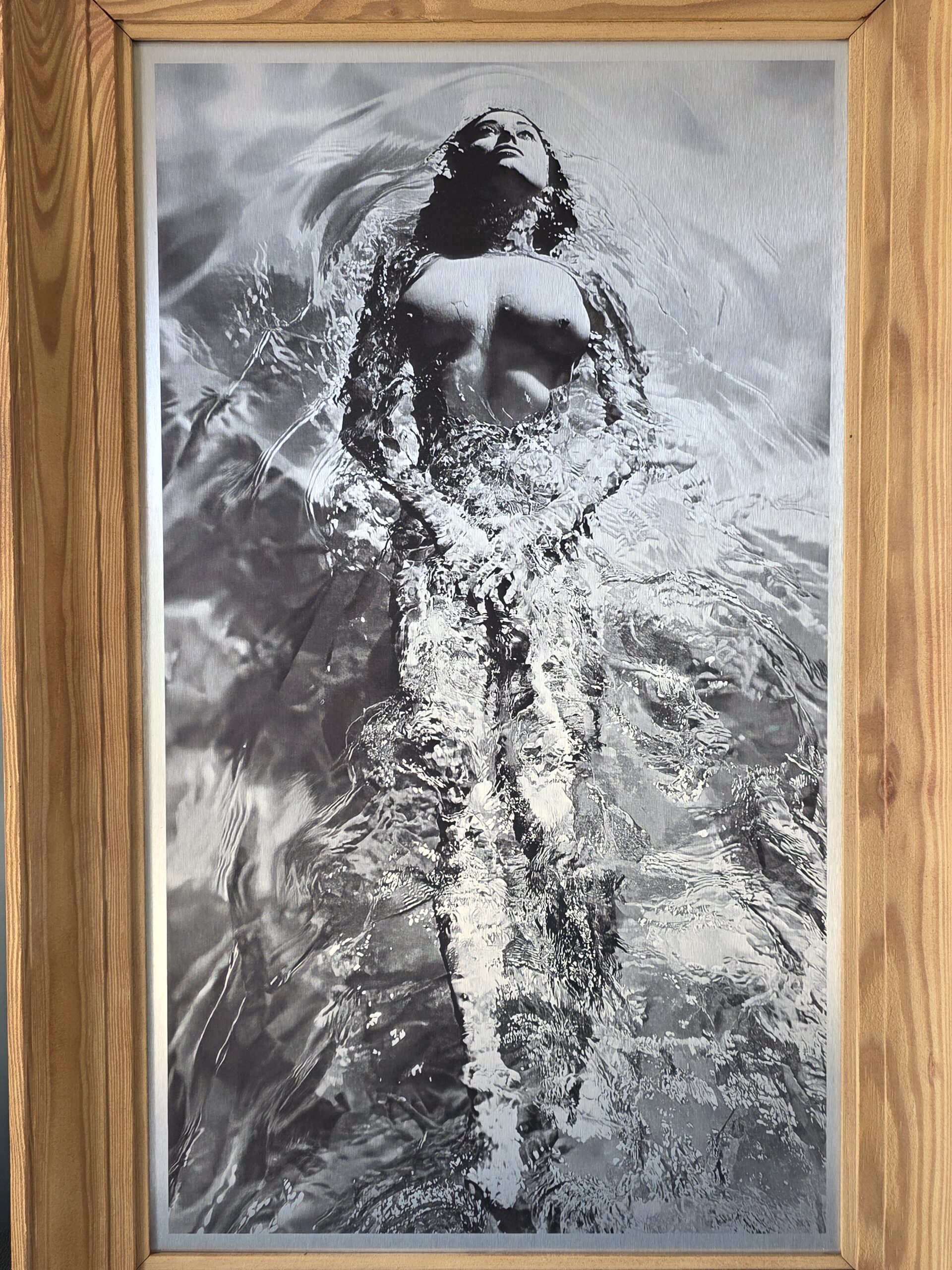 Solo Swimmer, Tirage sur aluminium par Michael Joseph – Image 5