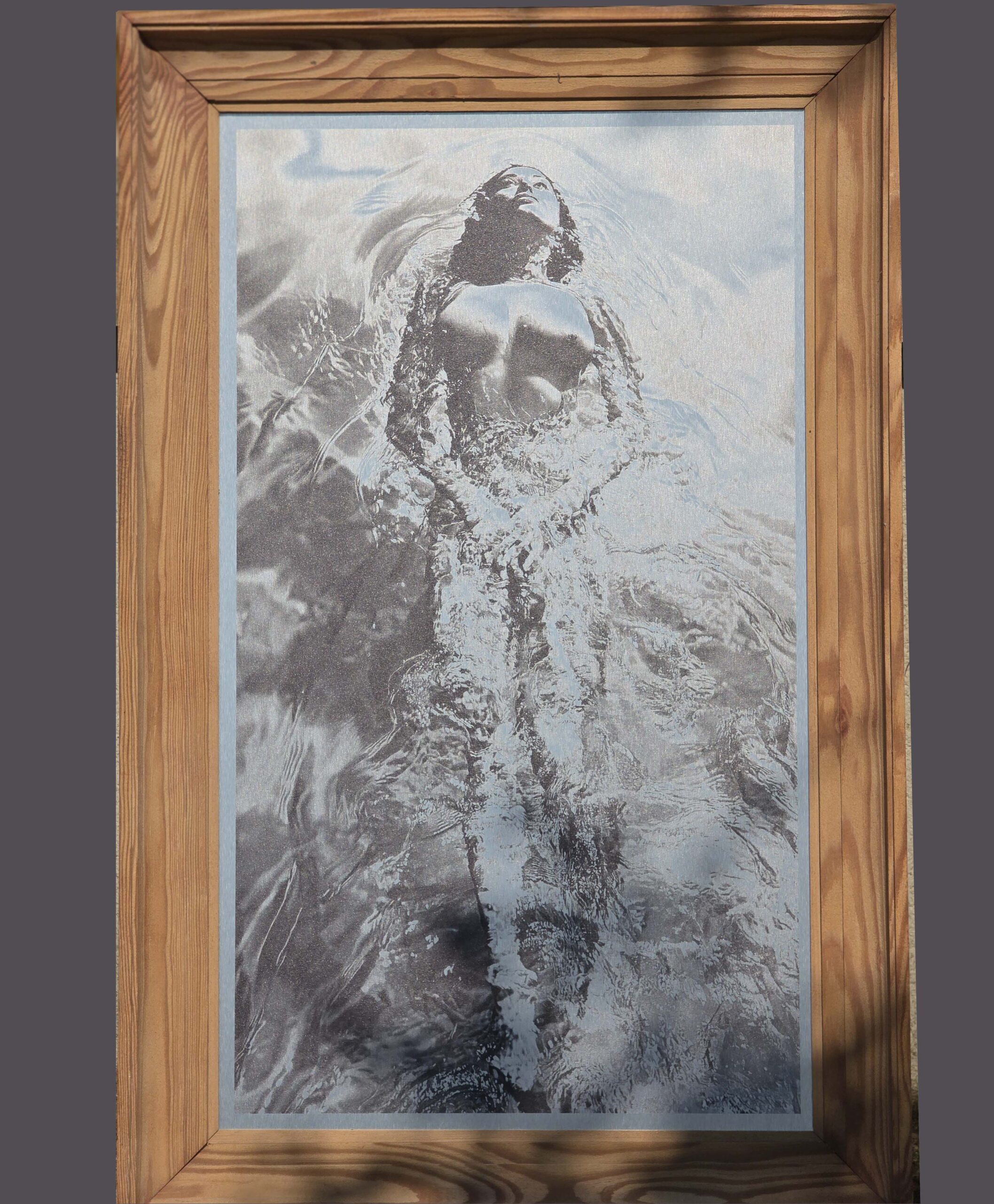 Solo Swimmer, Tirage sur aluminium par Michael Joseph – Image 2