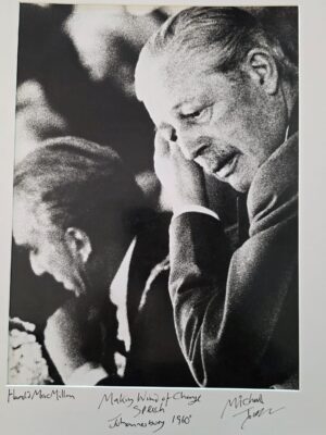 Harold Macmillan pendant le discours Wind of Change par Michael Joseph