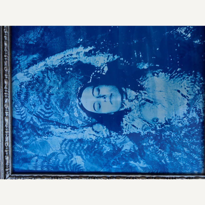 Swimming Opposite très turquoise - cyanotype cadre vintage patine argentée - baigneuses par Michael Joseph – Image 9